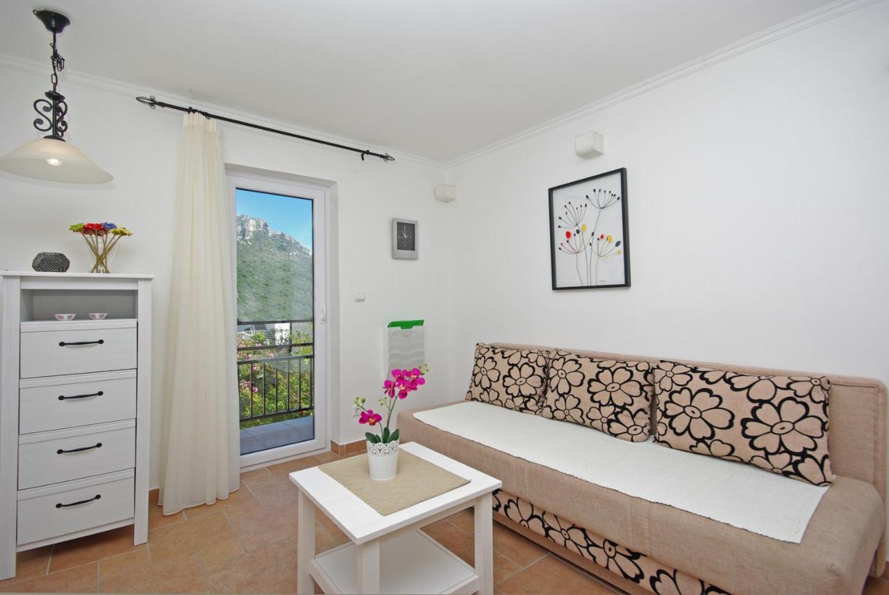 Steinhaus Dalmatien Apartment โปดาซา ภายนอก รูปภาพ