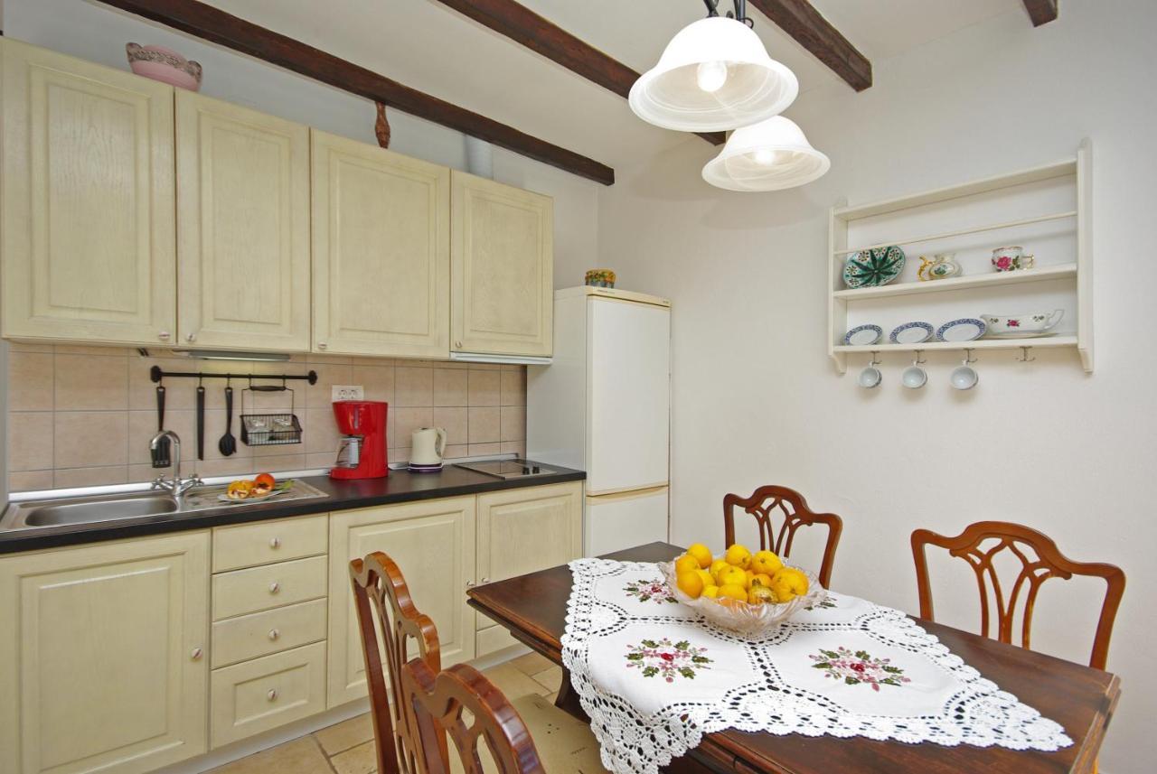 Steinhaus Dalmatien Apartment โปดาซา ภายนอก รูปภาพ