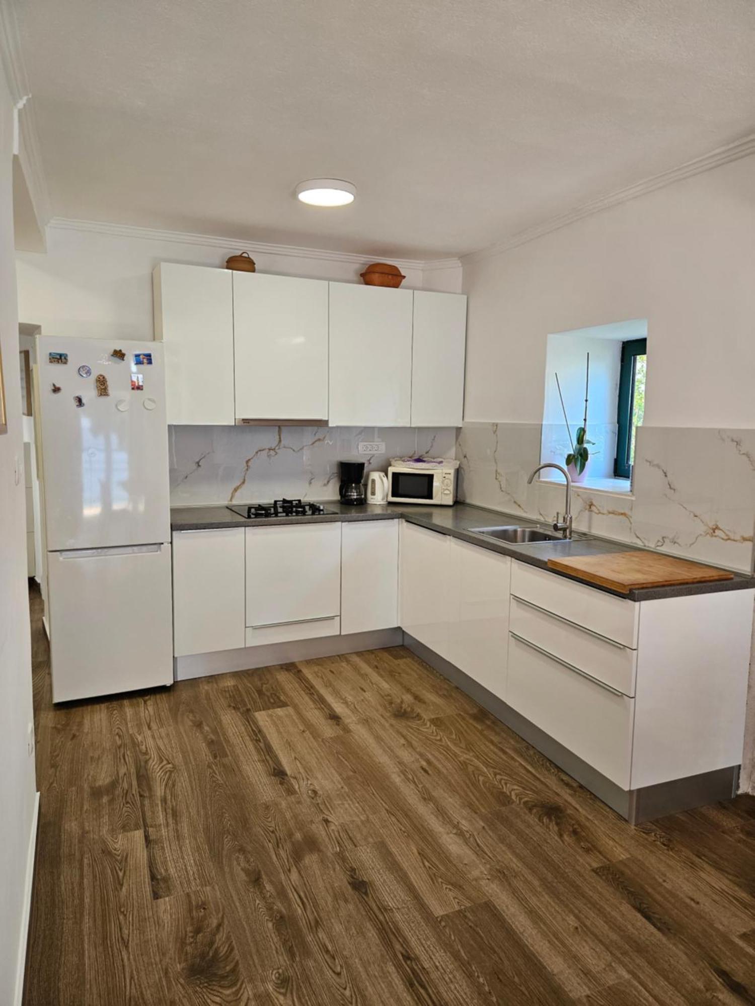 Steinhaus Dalmatien Apartment โปดาซา ภายนอก รูปภาพ