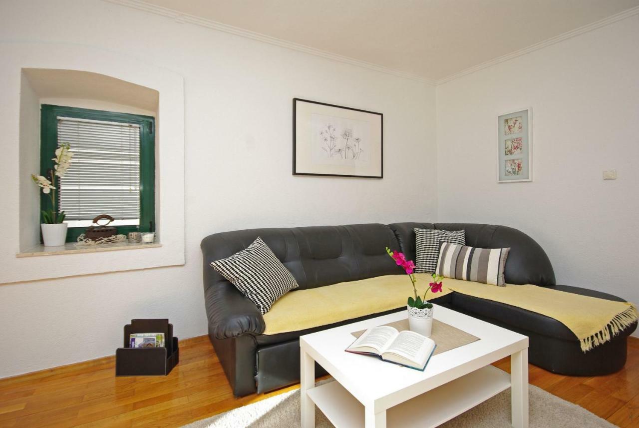Steinhaus Dalmatien Apartment โปดาซา ภายนอก รูปภาพ