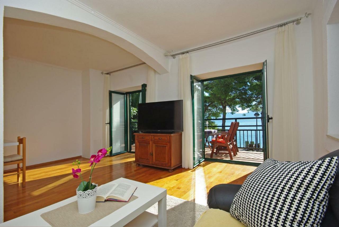 Steinhaus Dalmatien Apartment โปดาซา ภายนอก รูปภาพ